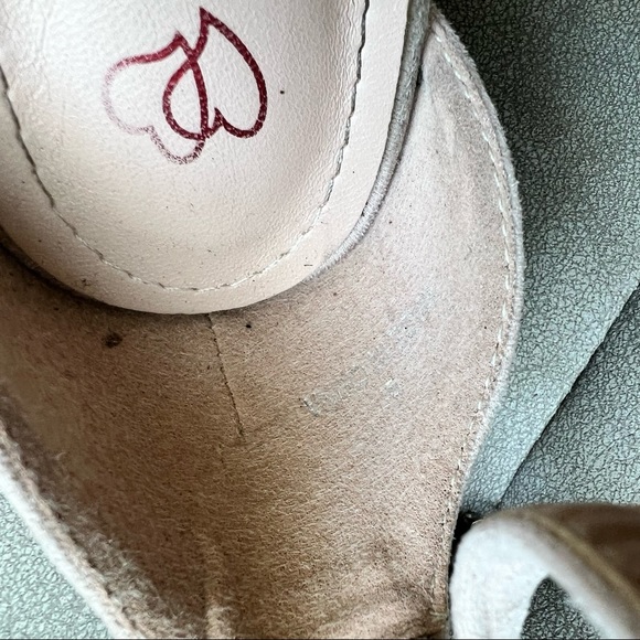 Suede Chunky heel strap sandal - Picture 9 of 9